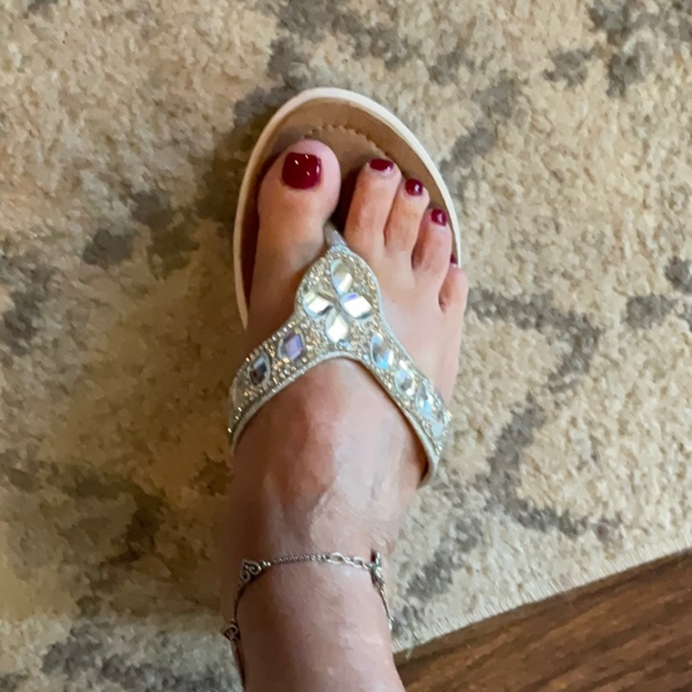 Blingy Rhinestone Sandala - Picture 5 of 5